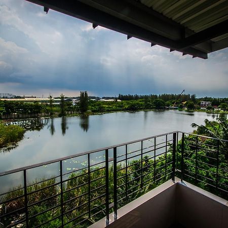 Na Siri Lake View Samut Prakan Luaran gambar