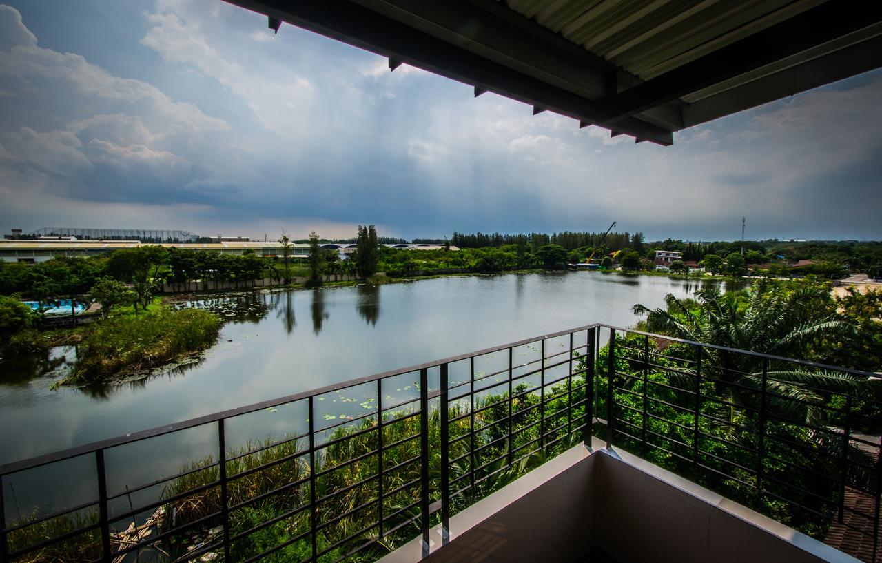 Na Siri Lake View Samut Prakan Luaran gambar